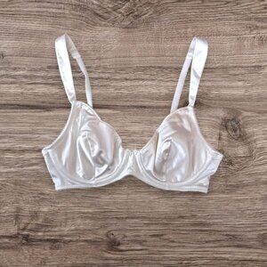 Christian Dior Intimates 4802 Vintage 90s Satin Underwire Lined Bra Size 34B